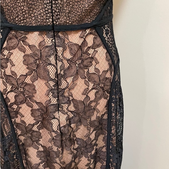 NWT Anthropologie Ball gown formal midi dress 
Retail $248 
Size 8 - Picture 10 of 12